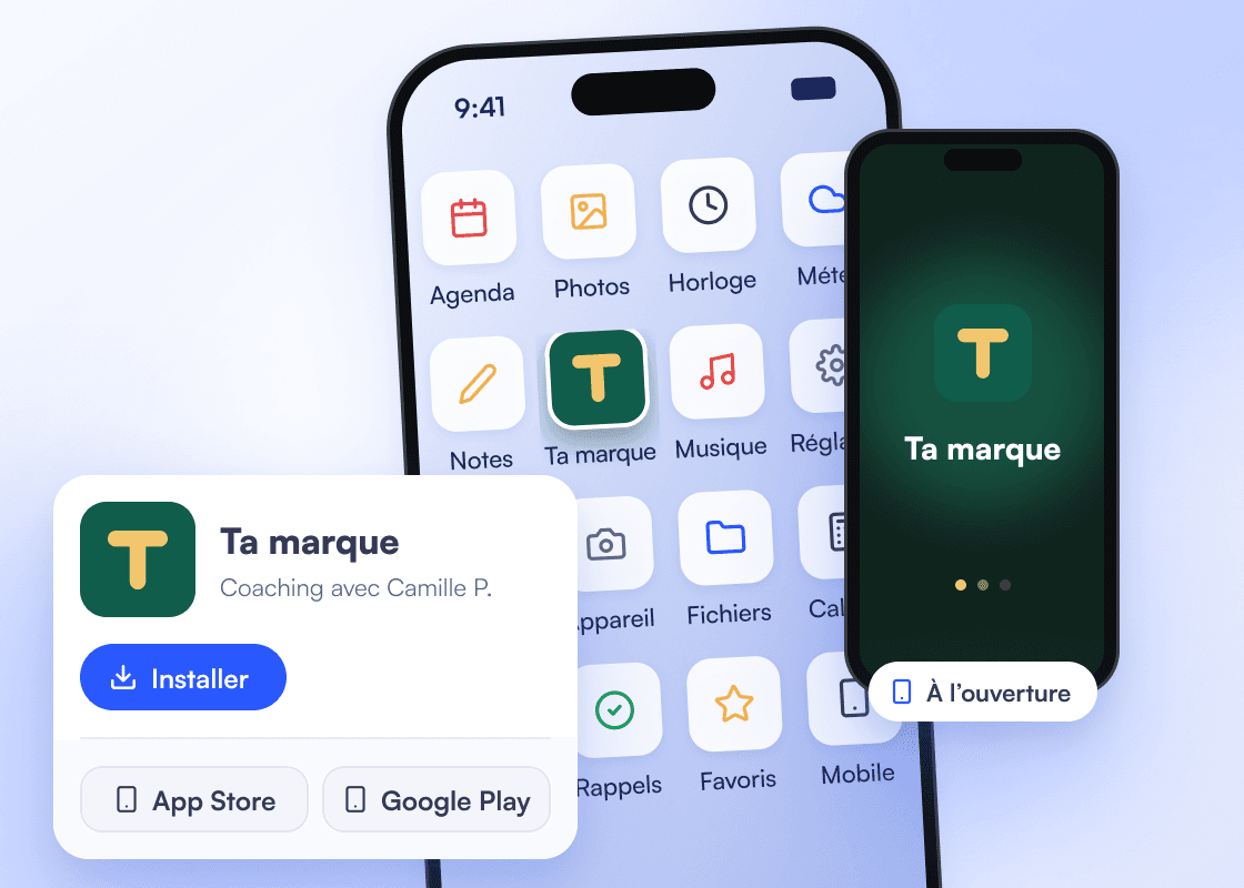 L’icône « Ta marque » sur l’écran d’accueil d’un téléphone, la fiche de l’app « Coaching avec Camille P. » à installer depuis l’App Store et Google Play, et l’écran de lancement à la marque.